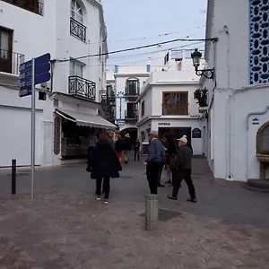 https://calle-antonio-millon.1costadelsol.com